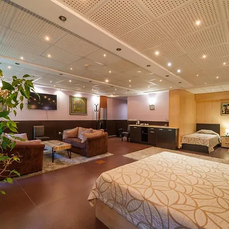 Hotel Ego - Free Parking - Location