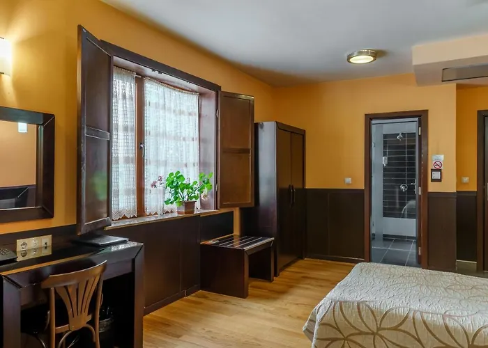 Ego - Free Parking - Location 3*