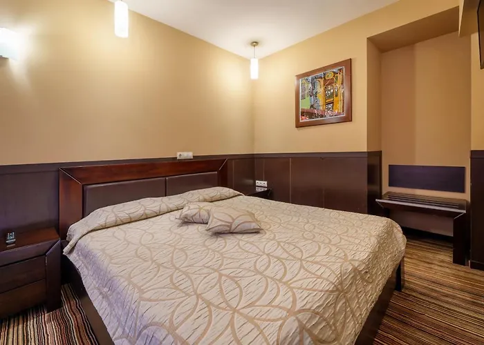 Hotel Ego - Free Parking - Location