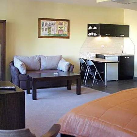 Ego - Parking Available - Location Hotel Plowdiw
