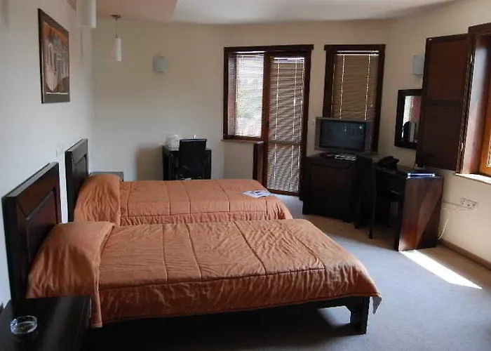 Hotel Ego - Free Parking - Location